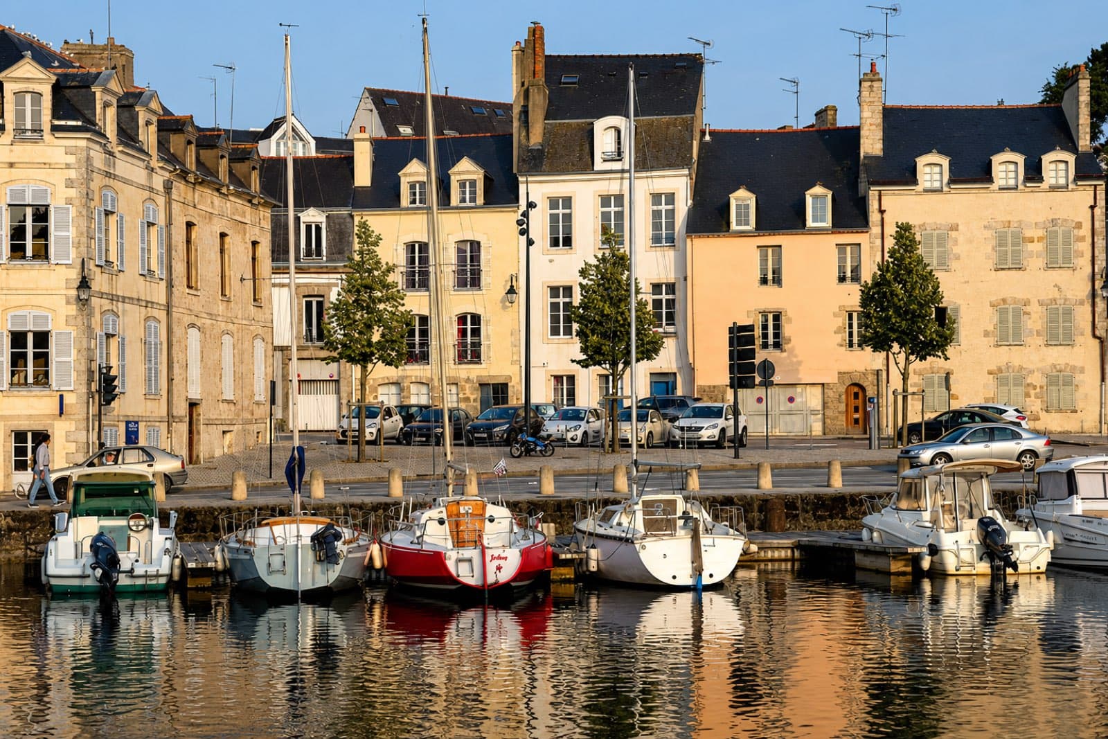 Cathédrale Saint-Pierre et le port de Vannes